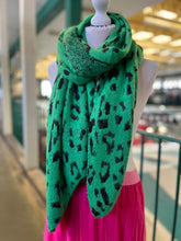 Load image into Gallery viewer, SOPHIE Leopard Scarf (jade
