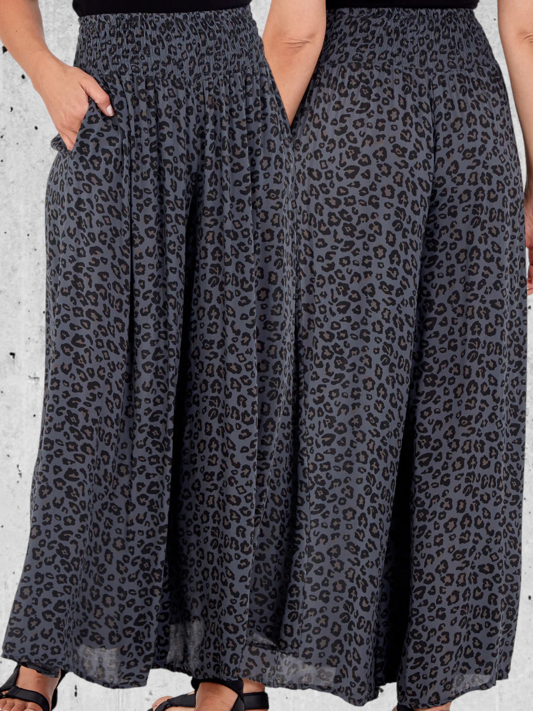 Leopard palazzo trousers (charcoal grey)